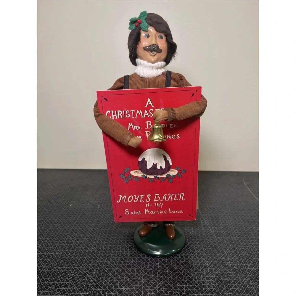 1994 Byers Choice Caroler Moyes Baker Plum Pudding Sign Man with Bell, Mint, New